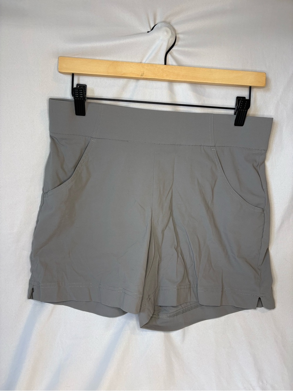 Columbia Women's Athletic Shorts — Gray